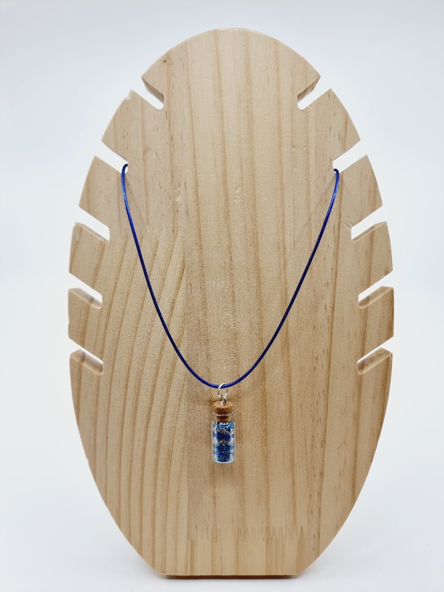 Collier fiole - paillettes nuances bleu/argenté