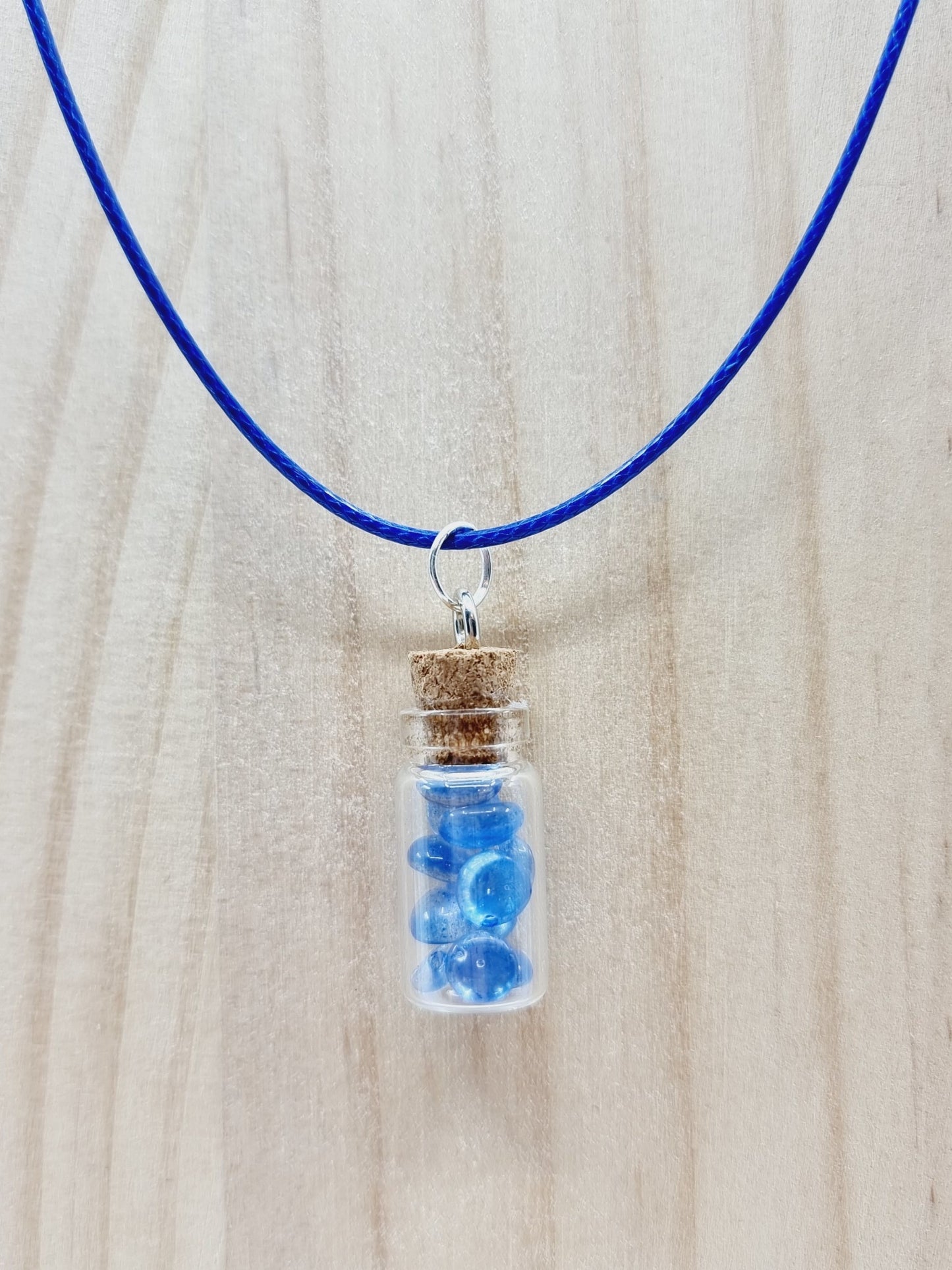 Collier fiole - gouttes bleues