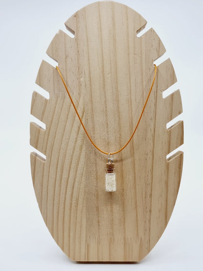 Collier fiole - riz porte-bonheur