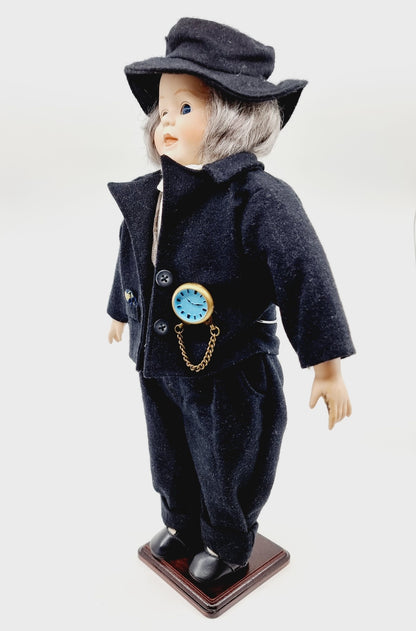 Poupée en porcelaine 45 cm - Dandy Victorien