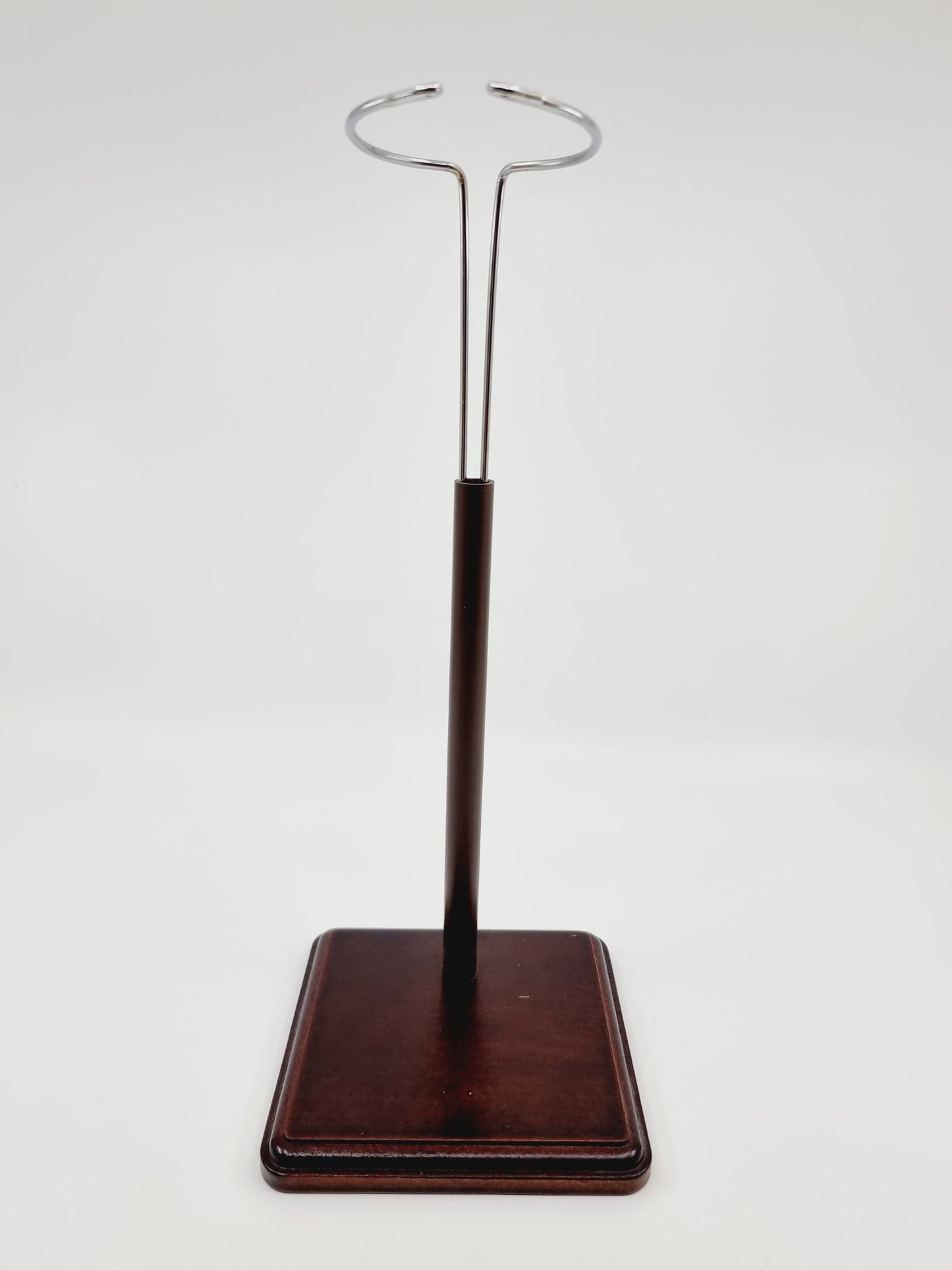 Poupée en porcelaine 50 cm - Mamie Tricoteuse