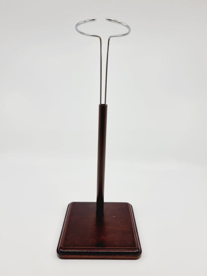 Poupée en porcelaine 50 cm - Mamie Tricoteuse