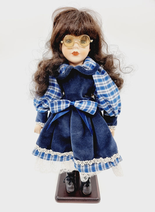 Poupée en porcelaine - Maribelle