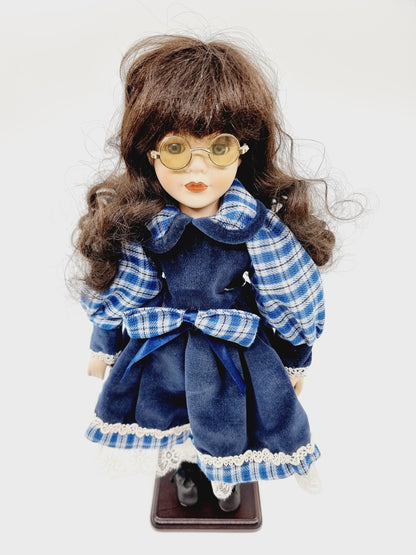 Poupée en porcelaine - Maribelle