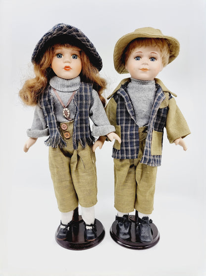Couple de poupées en porcelaine – Lucie & Gaspard – charme rustique des années 30