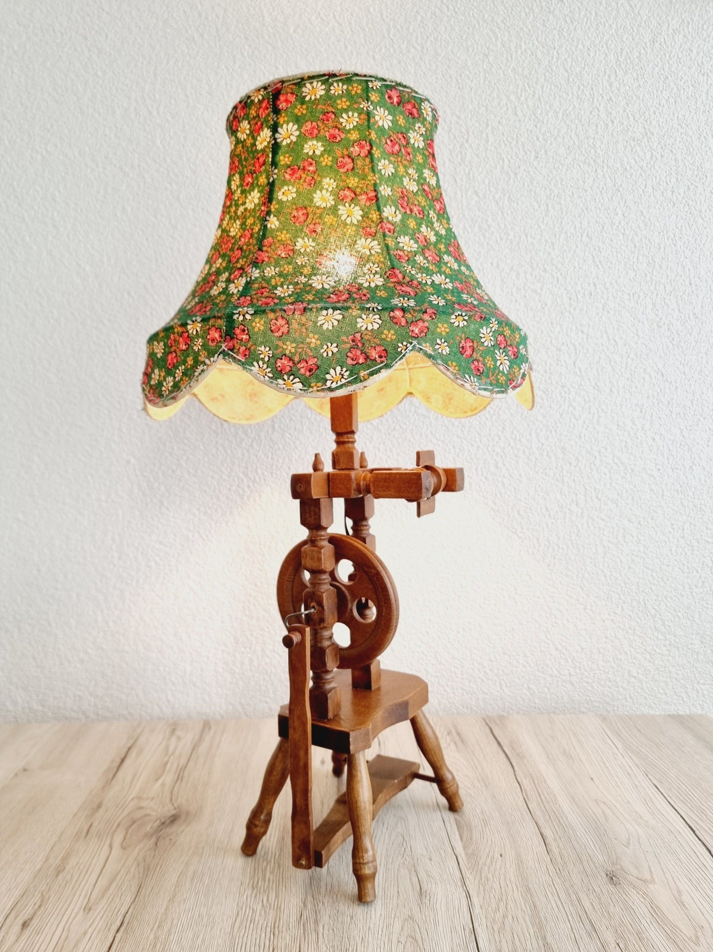 Lampe rouet