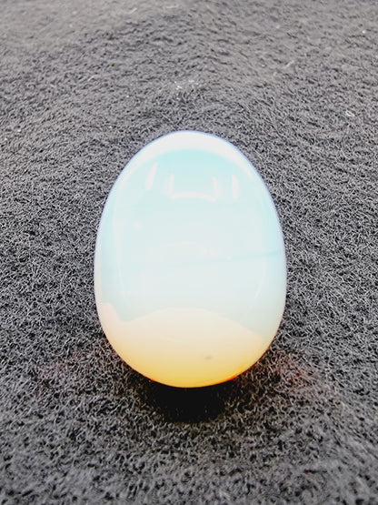 Oeuf en pierre naturelle - Opale
