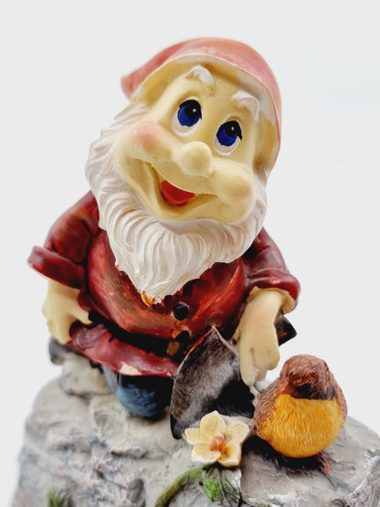 Nain de jardin siffleur