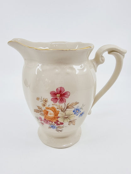 Pot à lait en porcelaine