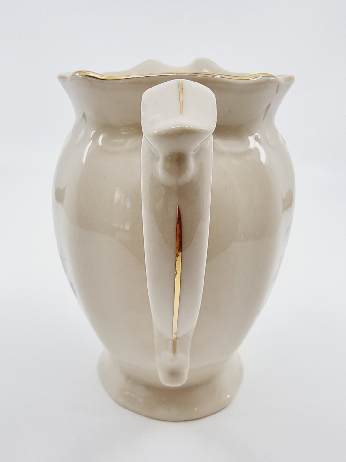 Pot à lait en porcelaine