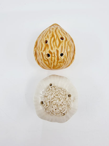 Salière et poivrière en céramique – duo noix et ail