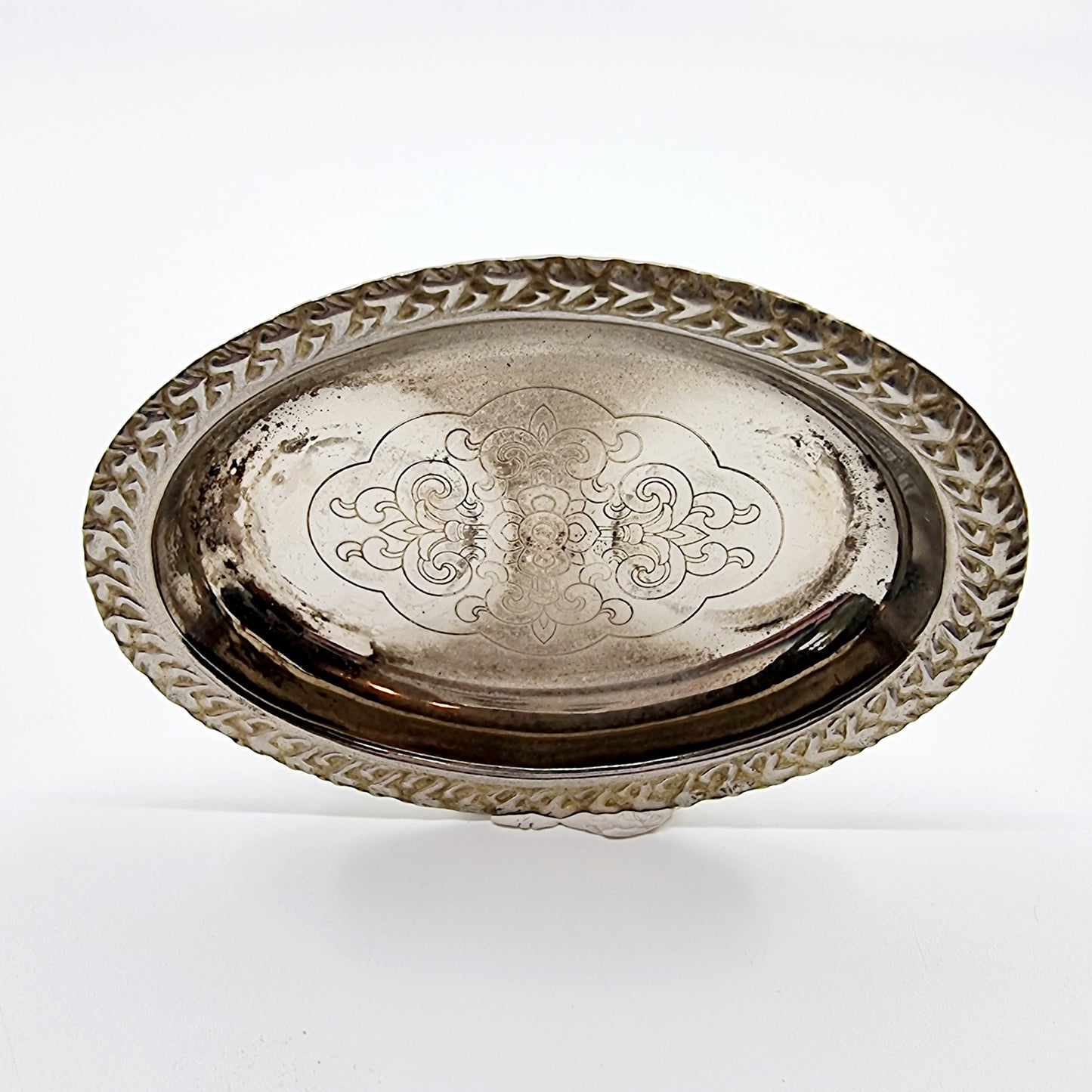 Salière et poivrière vintage en verre avec plateau en métal argenté
