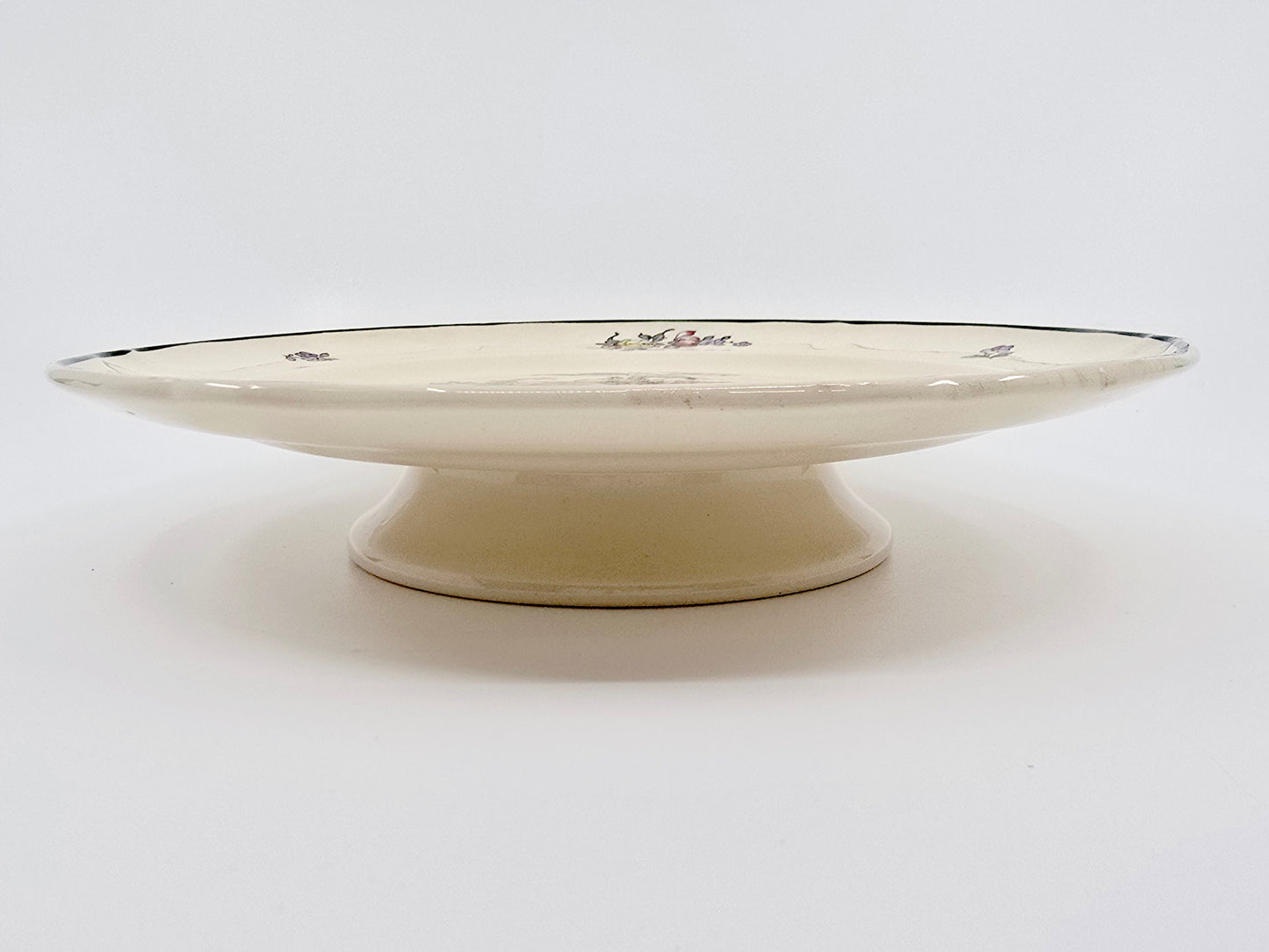Assiette sur pied - Villeroy & Boch Mettlach 1562