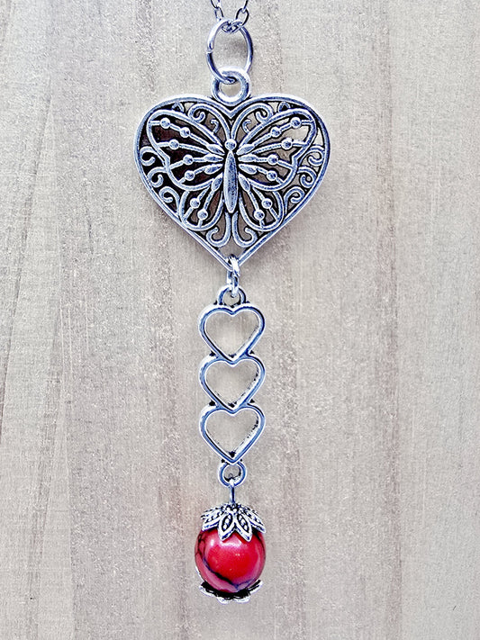 Collier butterfly - Howlite rouge