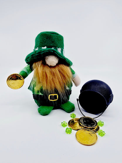 Leprechaun et son chaudron rempli de trésors