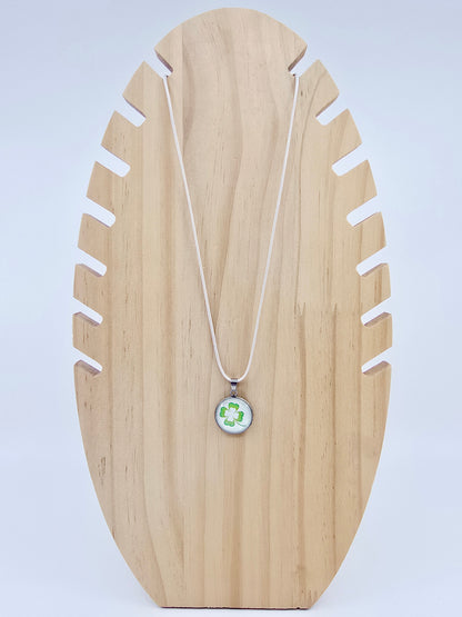 Collier cabochon - Trèfle en harmonie