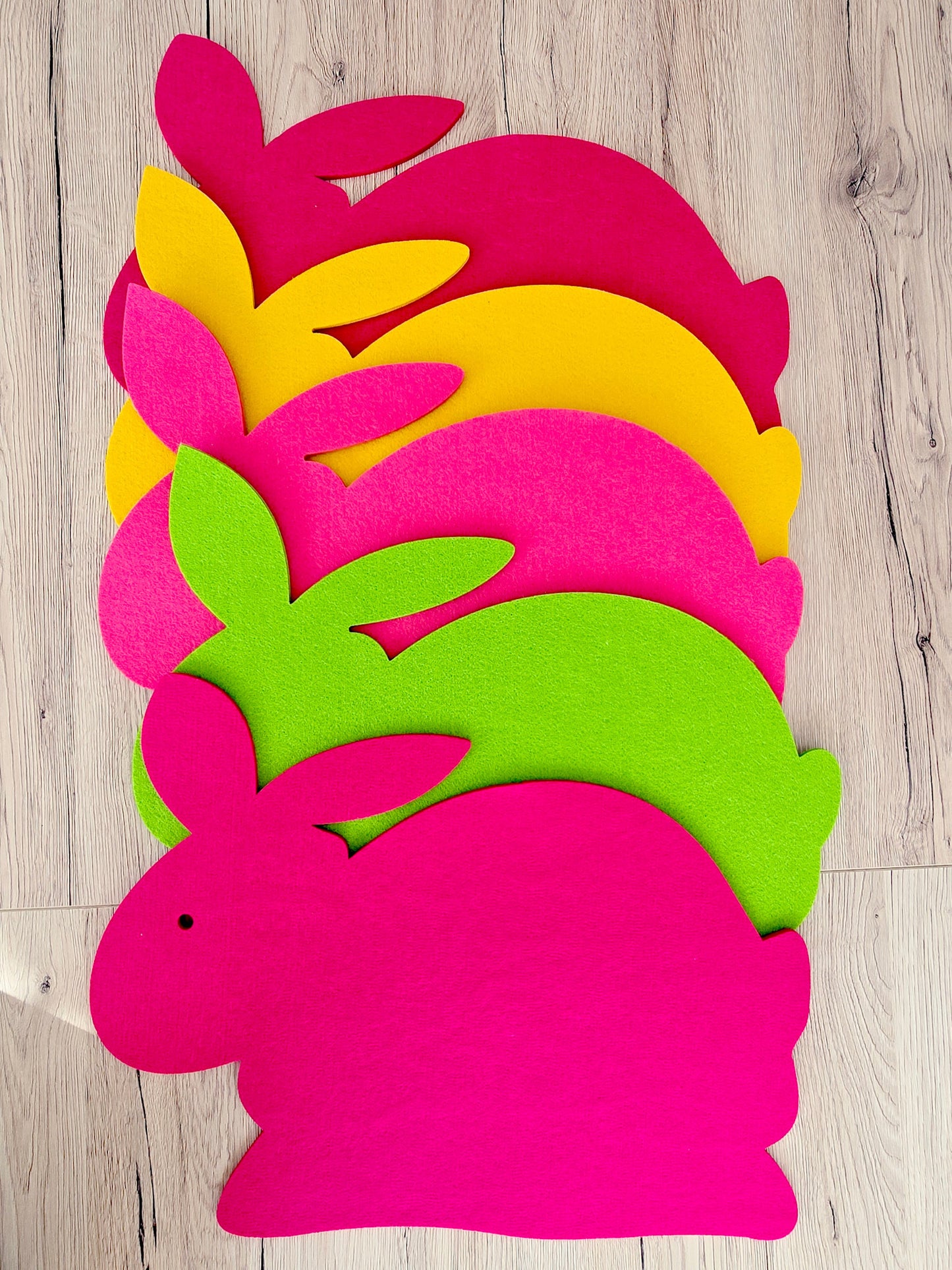 Lapin décoratif de Pâques en feutrine (5 pièces)