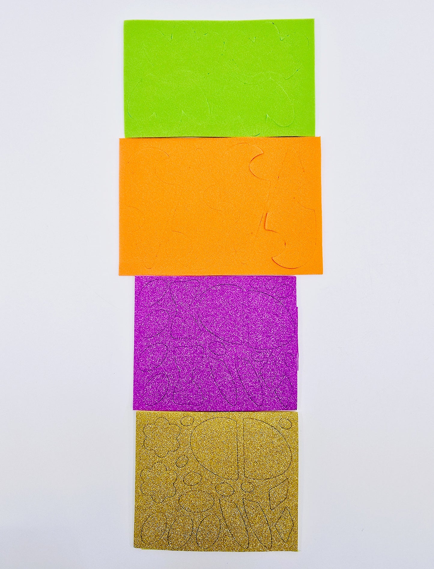 Kit de création de figurines en mousse – lapins et leur carotte