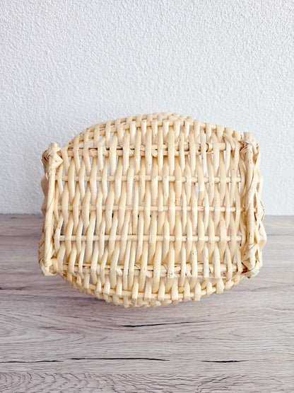 Panier en osier tressé