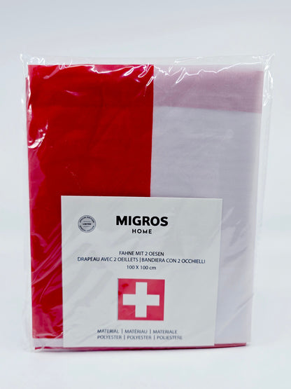 Drapeau suisse avec œillets (100 x 100 cm)