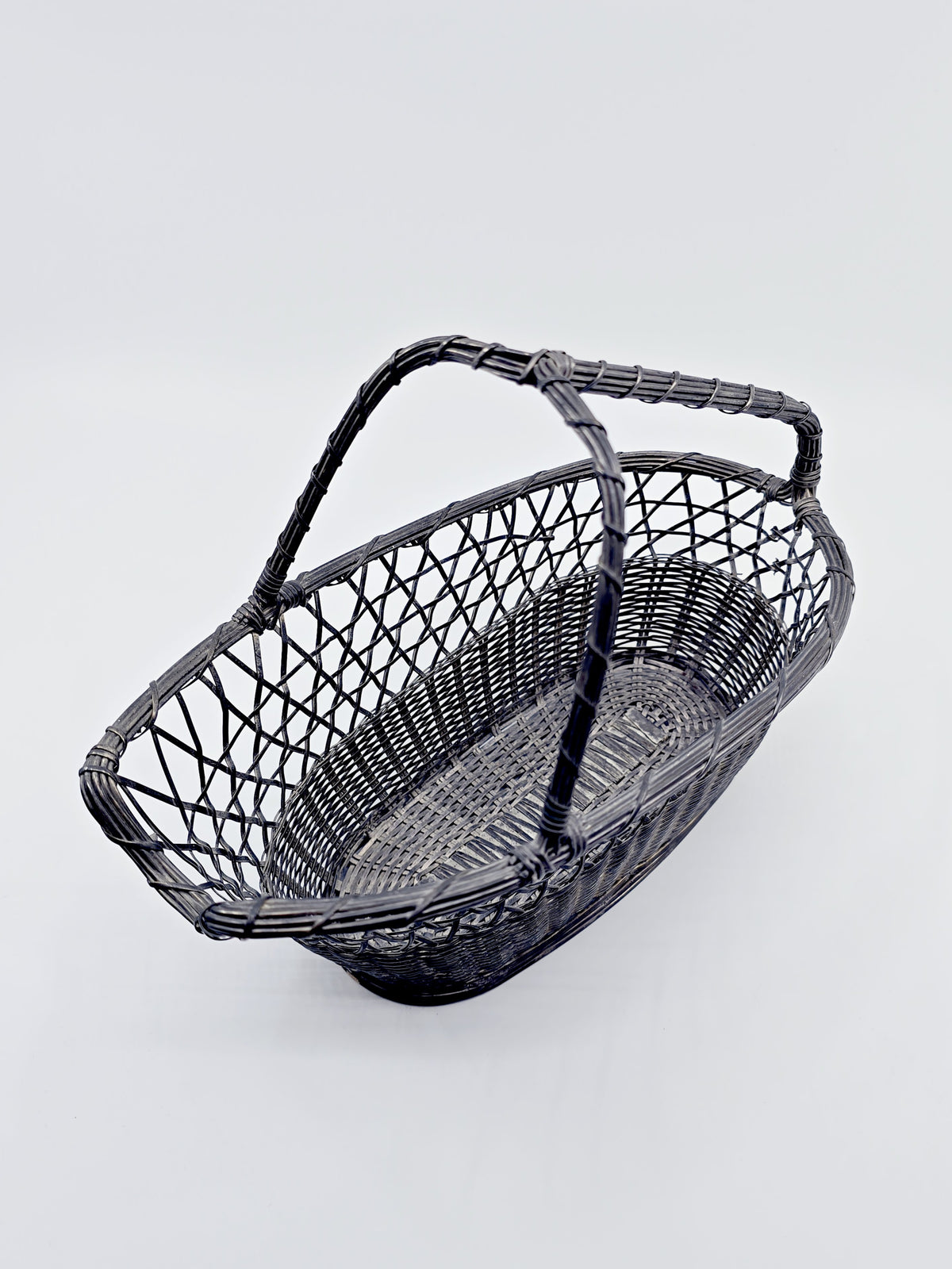 Porte-bouteille panier en métal tressé