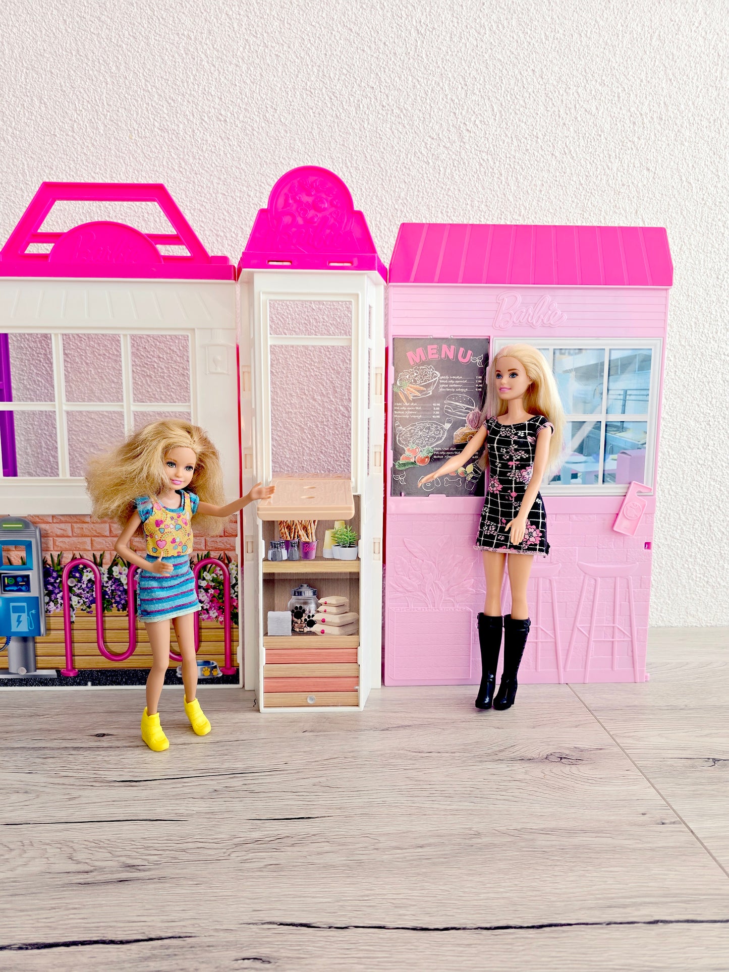 Maison de Barbie pliable (avec 2 poupées Barbie)