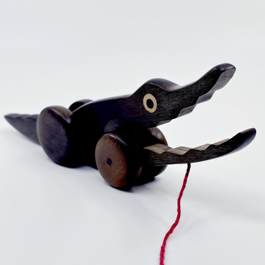 Léo le croco en bois à promener