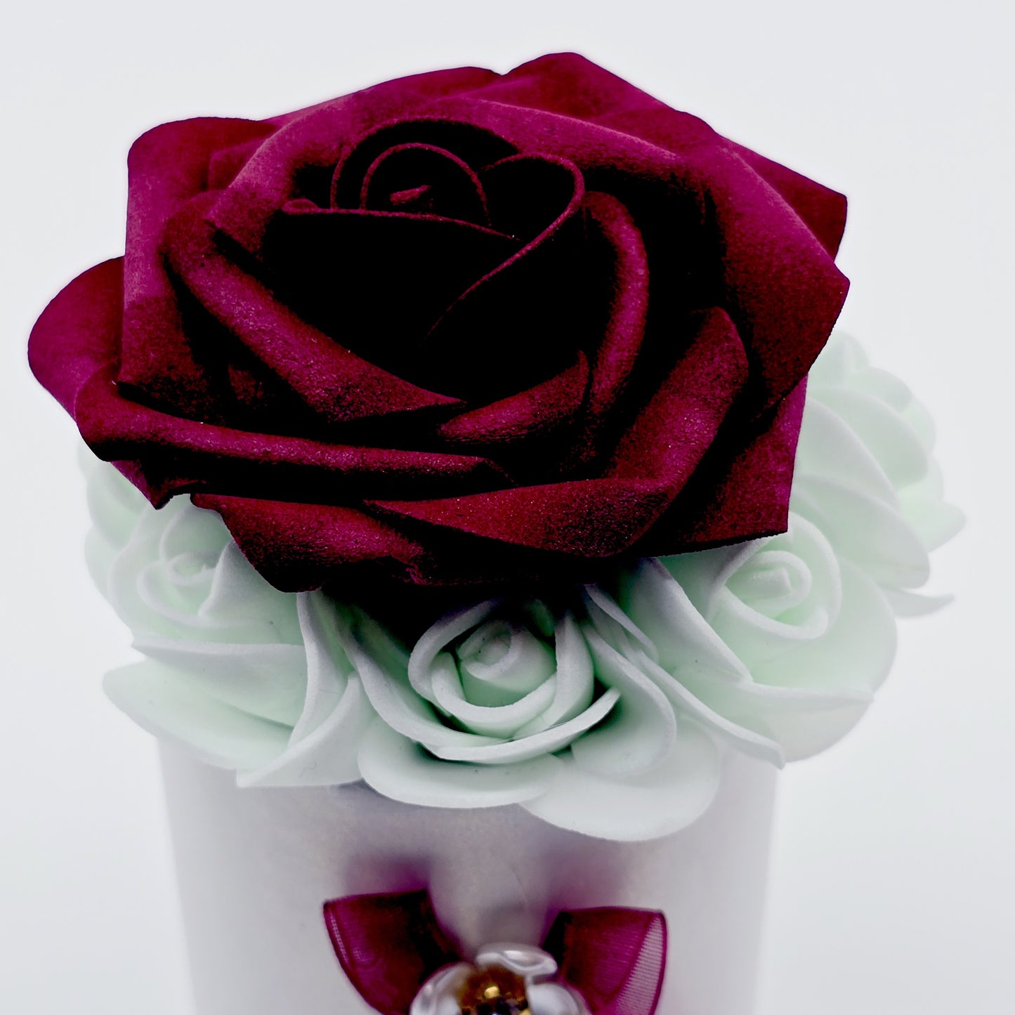 Roses en écrin – Régina