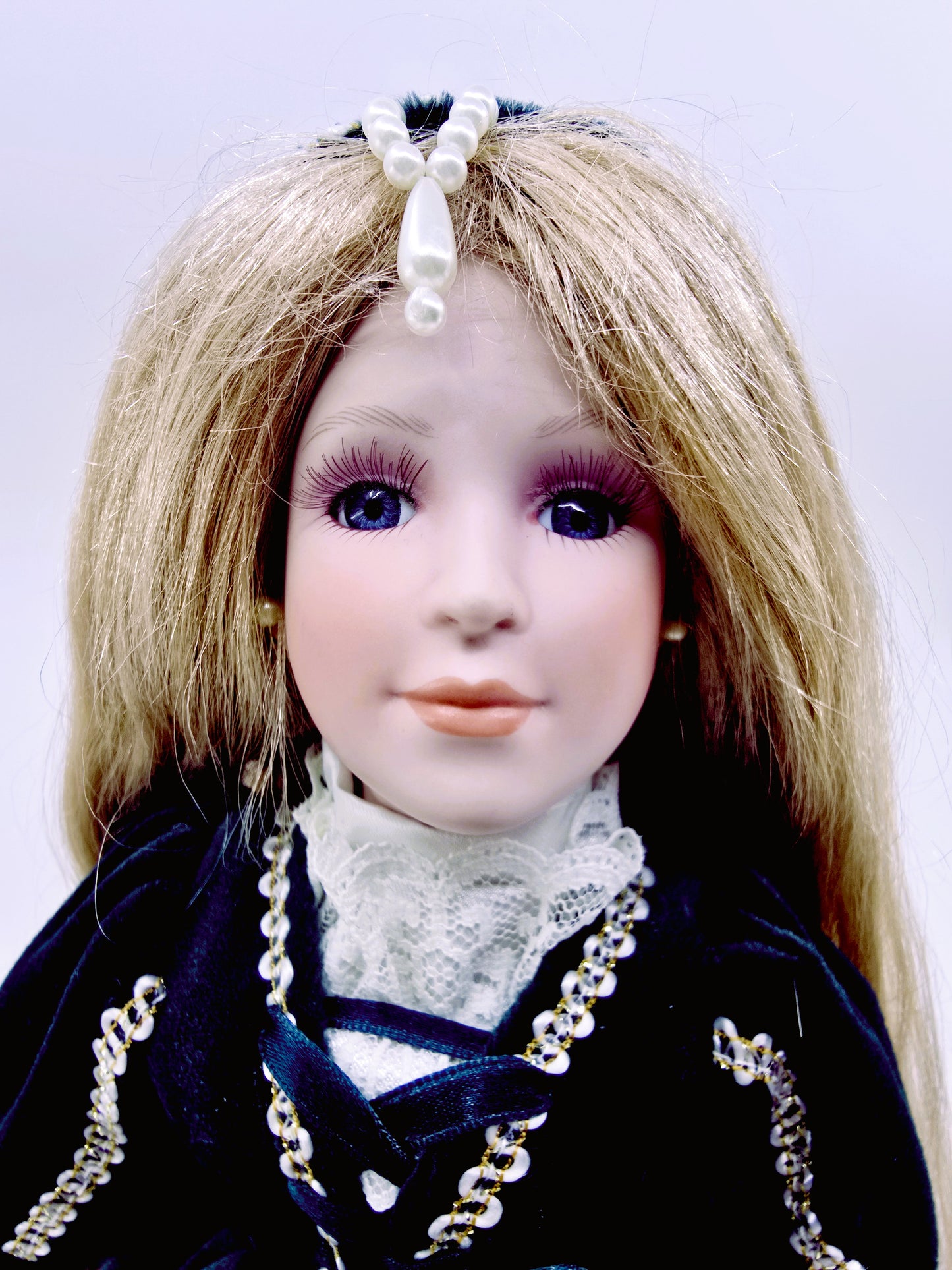Poupée en porcelaine, Fairytale Collection - Raiponce