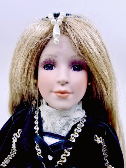 Poupée en porcelaine, Fairytale Collection - Raiponce