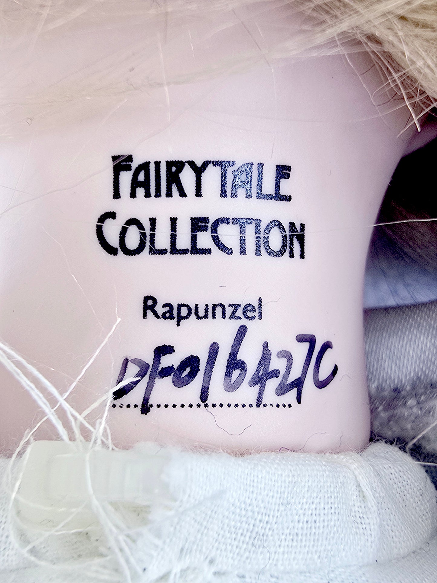 Poupée en porcelaine, Fairytale Collection - Raiponce