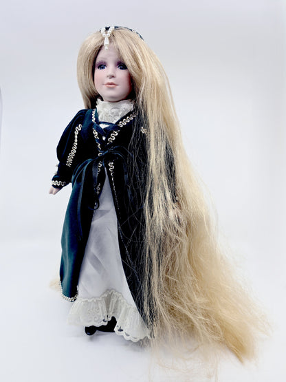 Poupée en porcelaine, Fairytale Collection - Raiponce