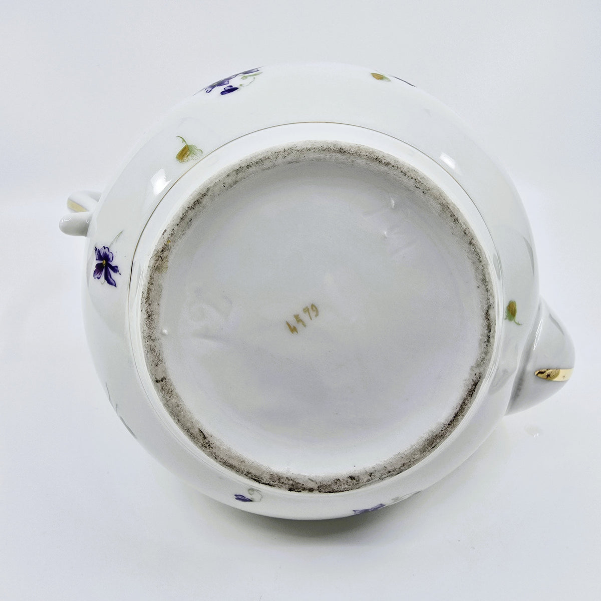 Service ancien en porcelaine fleurie – 41 pièces