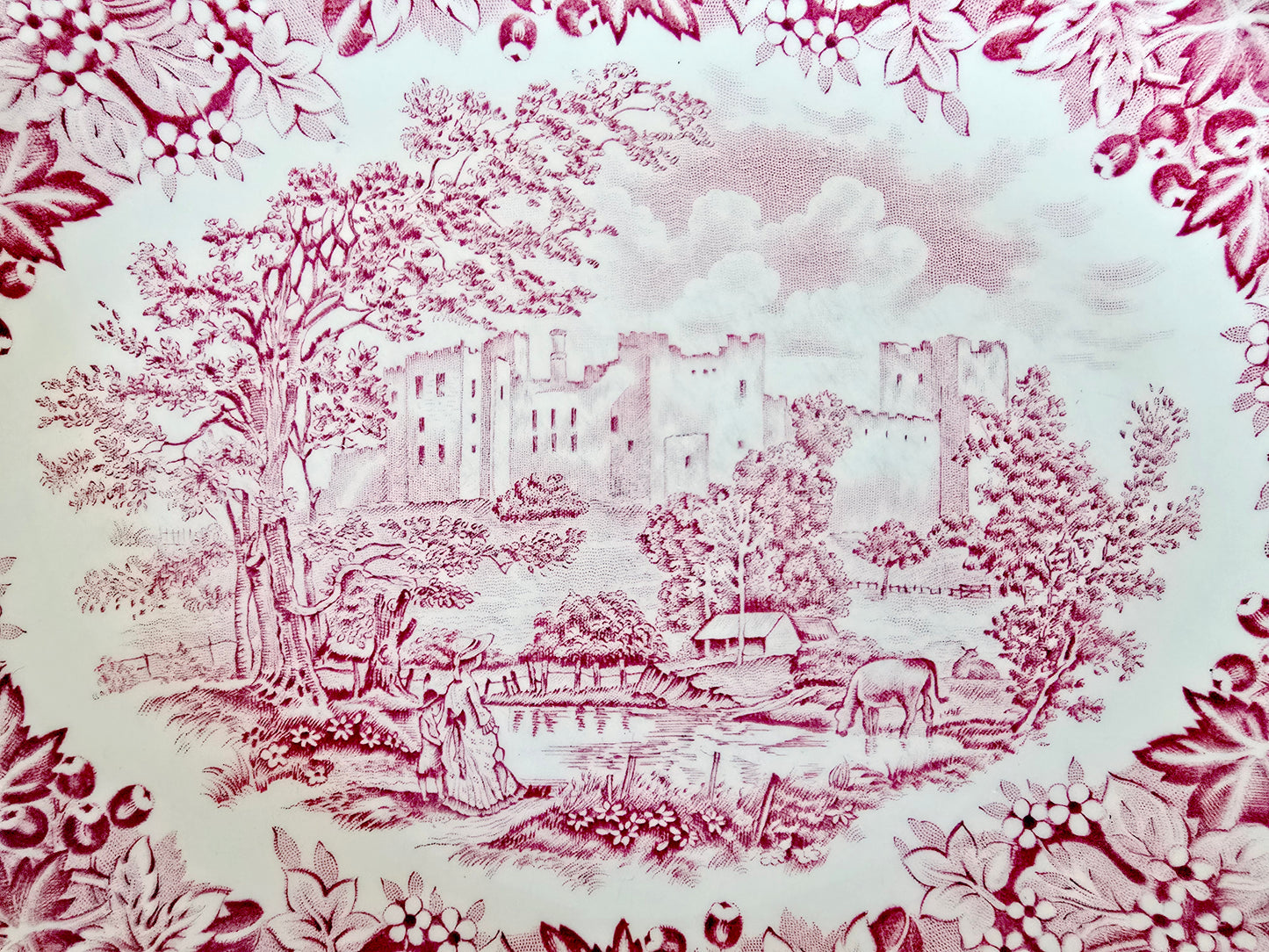 Grandes assiettes ovales en faïence anglaise rouge – Style "Old Britain Castles" (5 pièces)