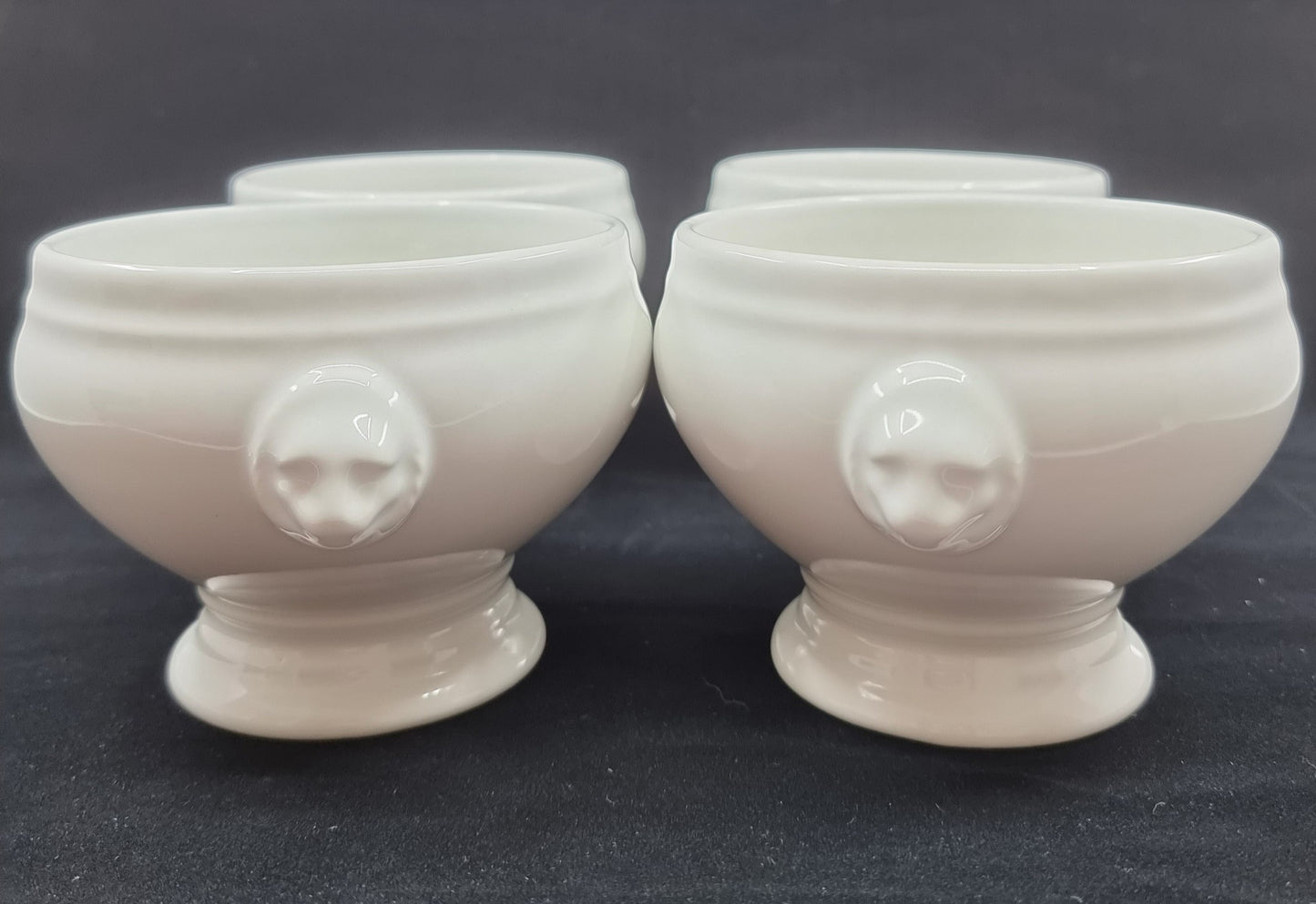 Soupière blanche (4 pièces )