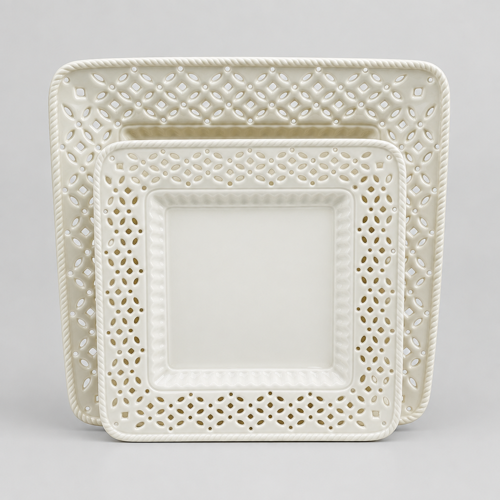 Assiettes ajourées en céramique (12 pièces)