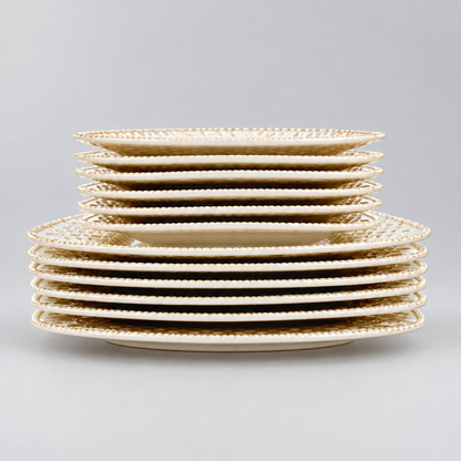 Assiettes ajourées en céramique (12 pièces)
