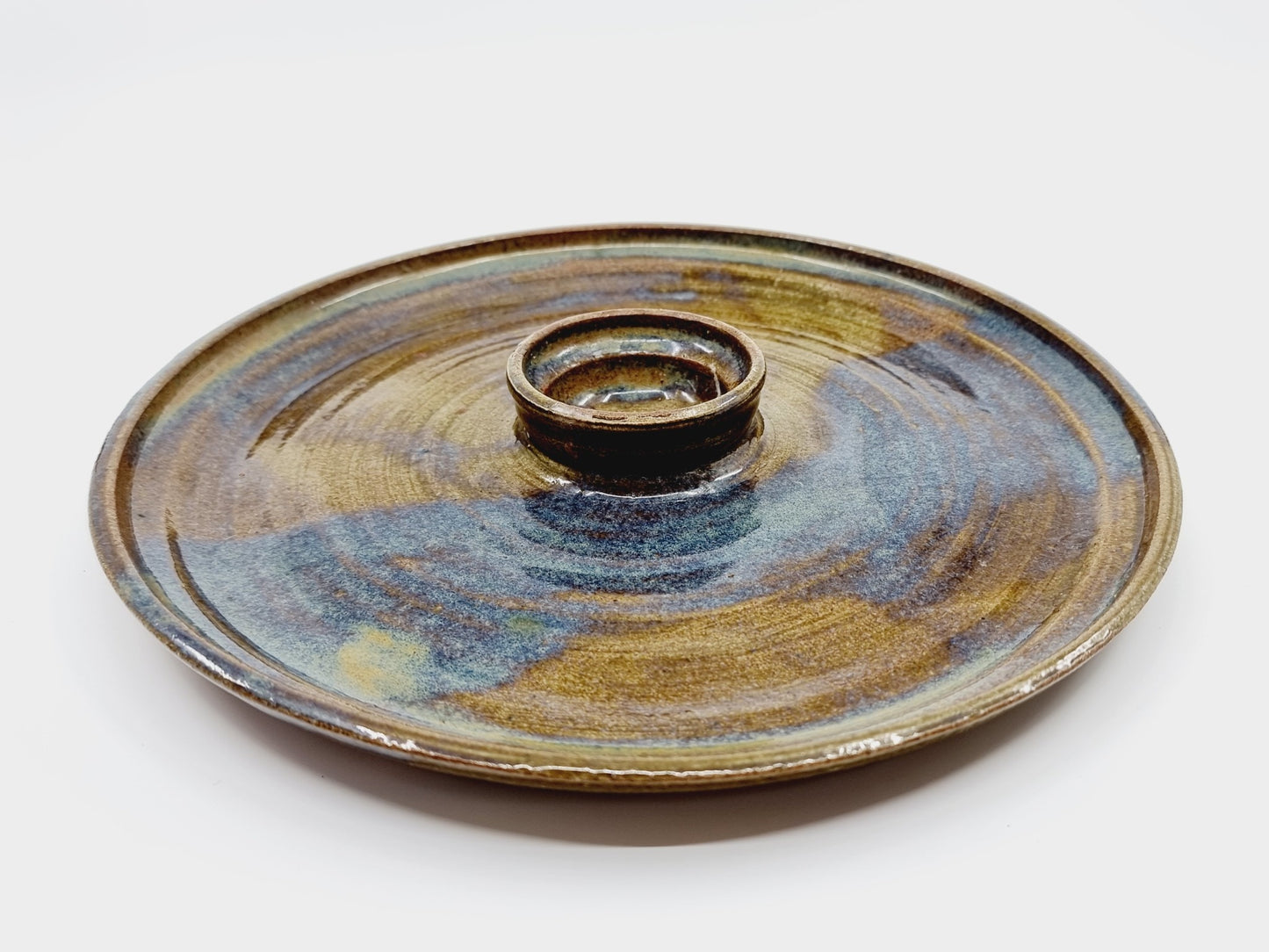 Assiette en céramique pour apéro