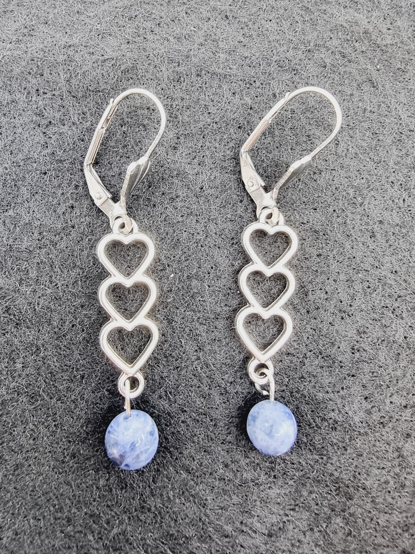 Boucles d'oreilles trio de coeurs - Sodalite