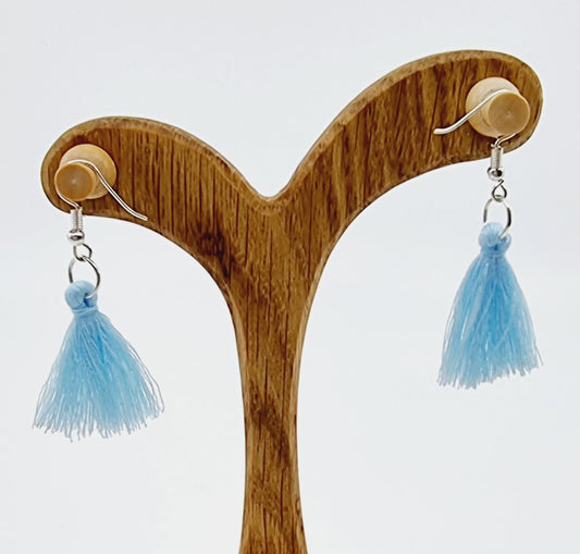 Boucles d'oreilles pompon - bleu ciel