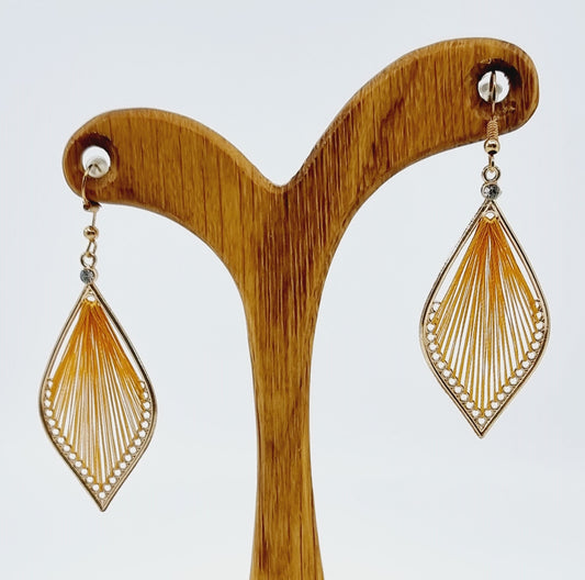 Boucles d'oreilles tissées - jaune
