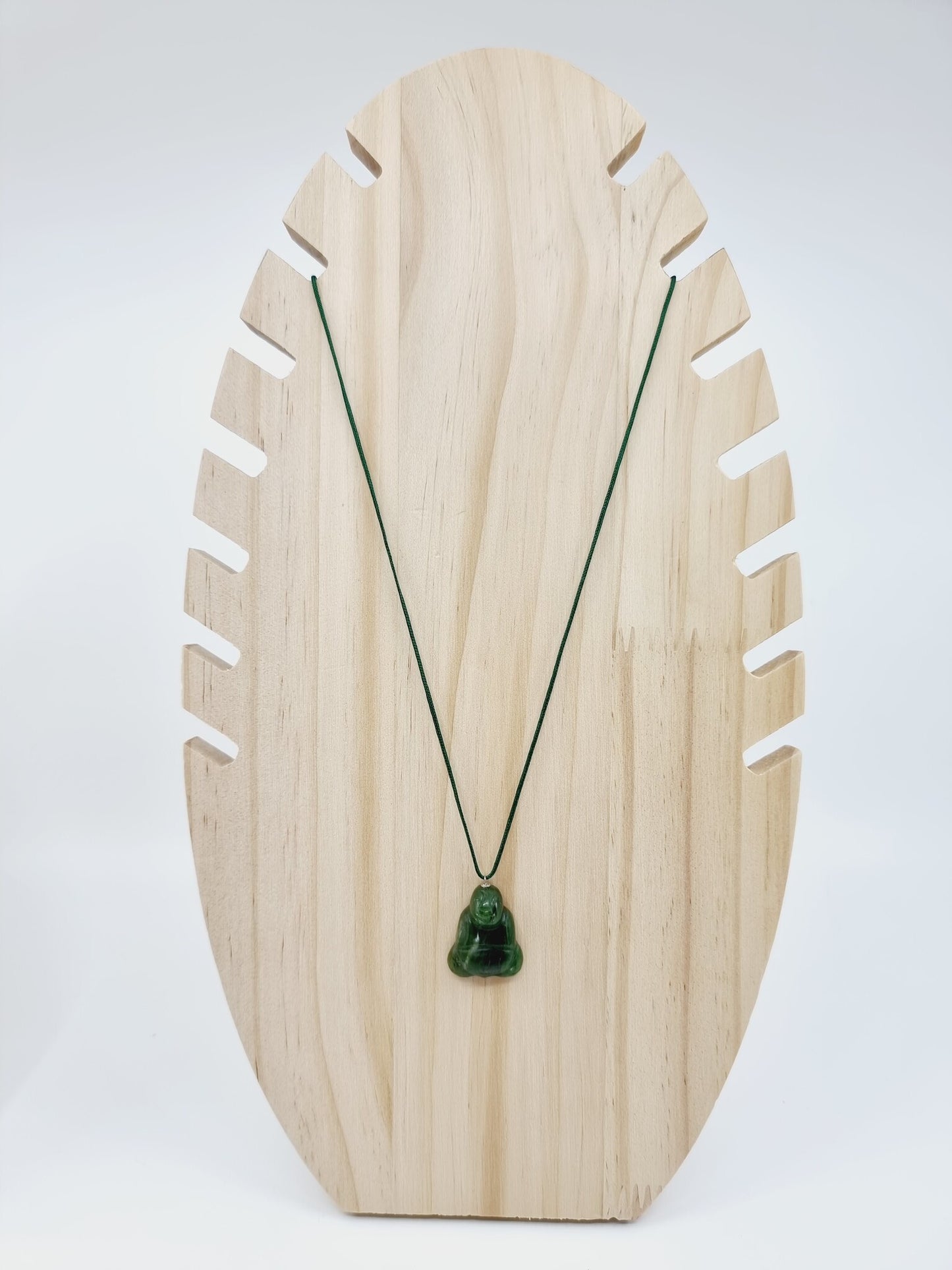 Collier - Bouddha sculpté en jade naturel
