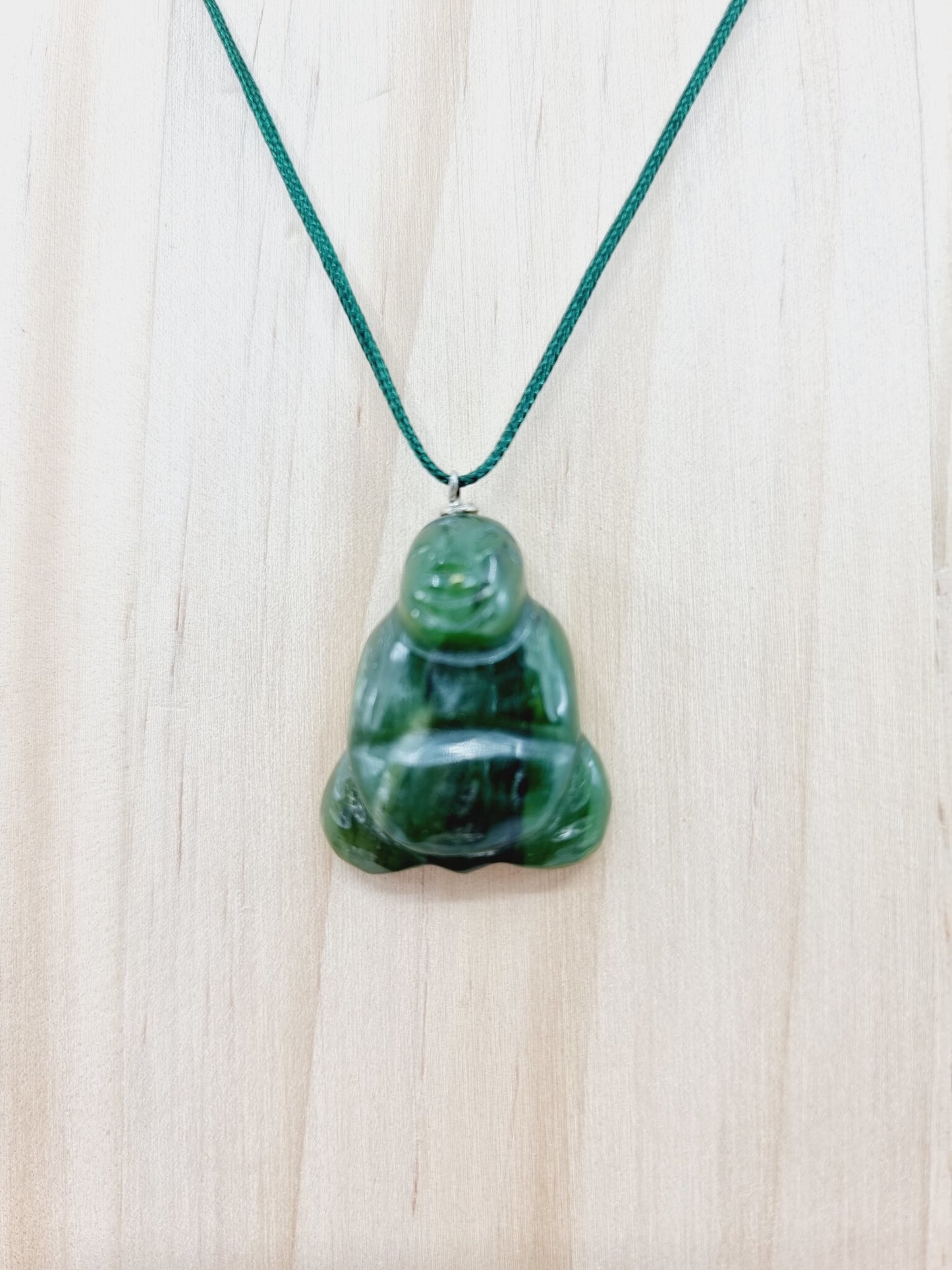 Collier - Bouddha sculpté en jade naturel
