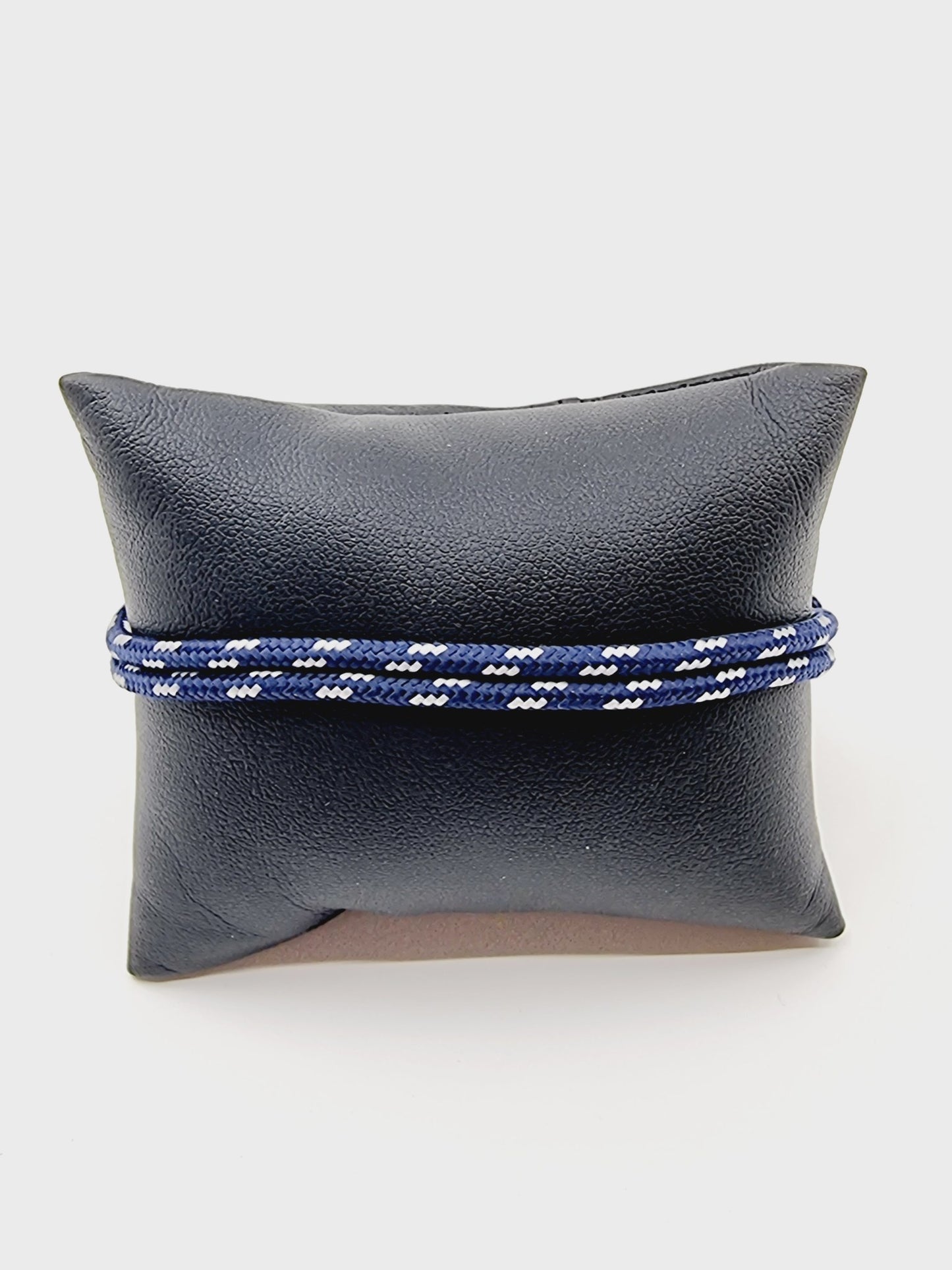Bracelet ancre - cordon bleu marine/blanc