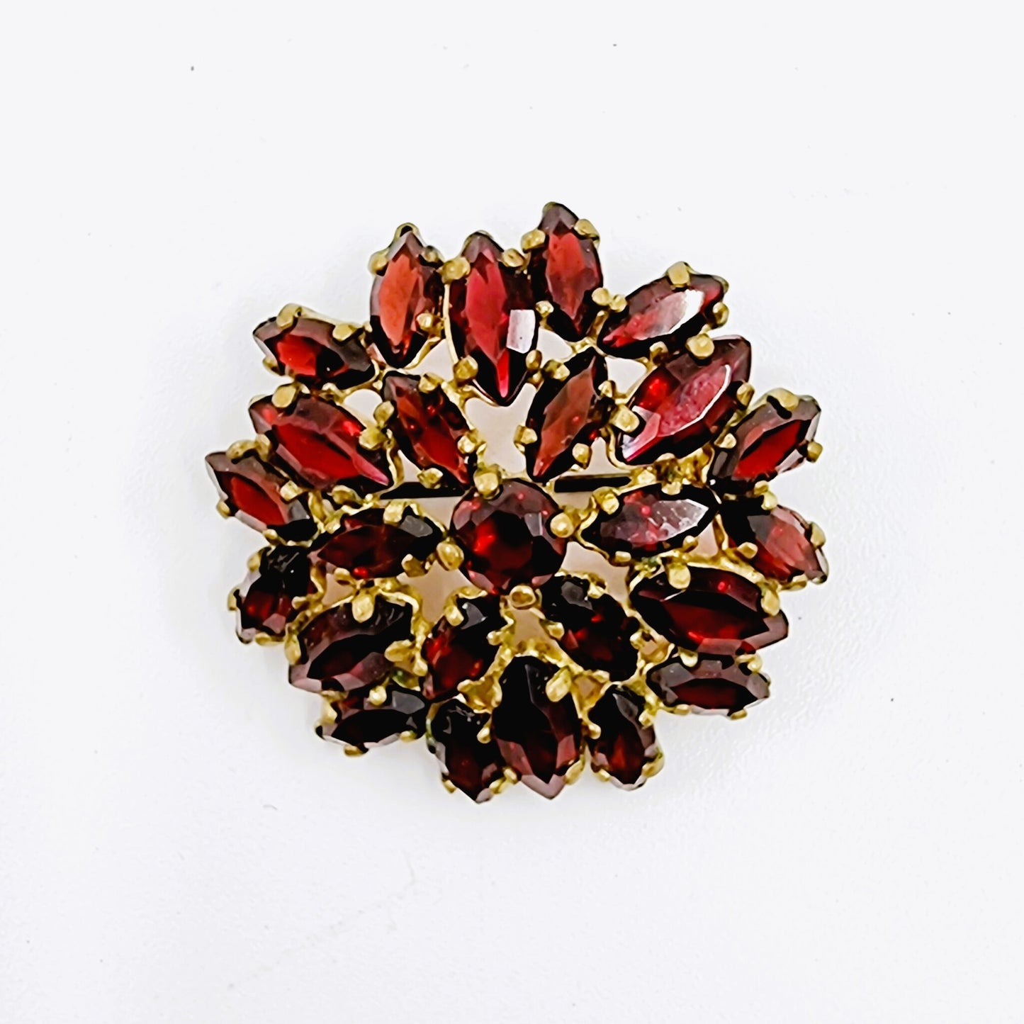 Broche - fleur couleur rubis