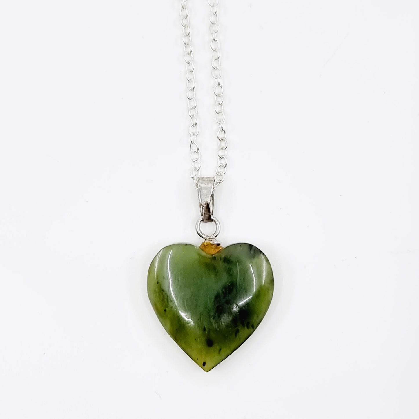 Collier - Coeur en jade naturel