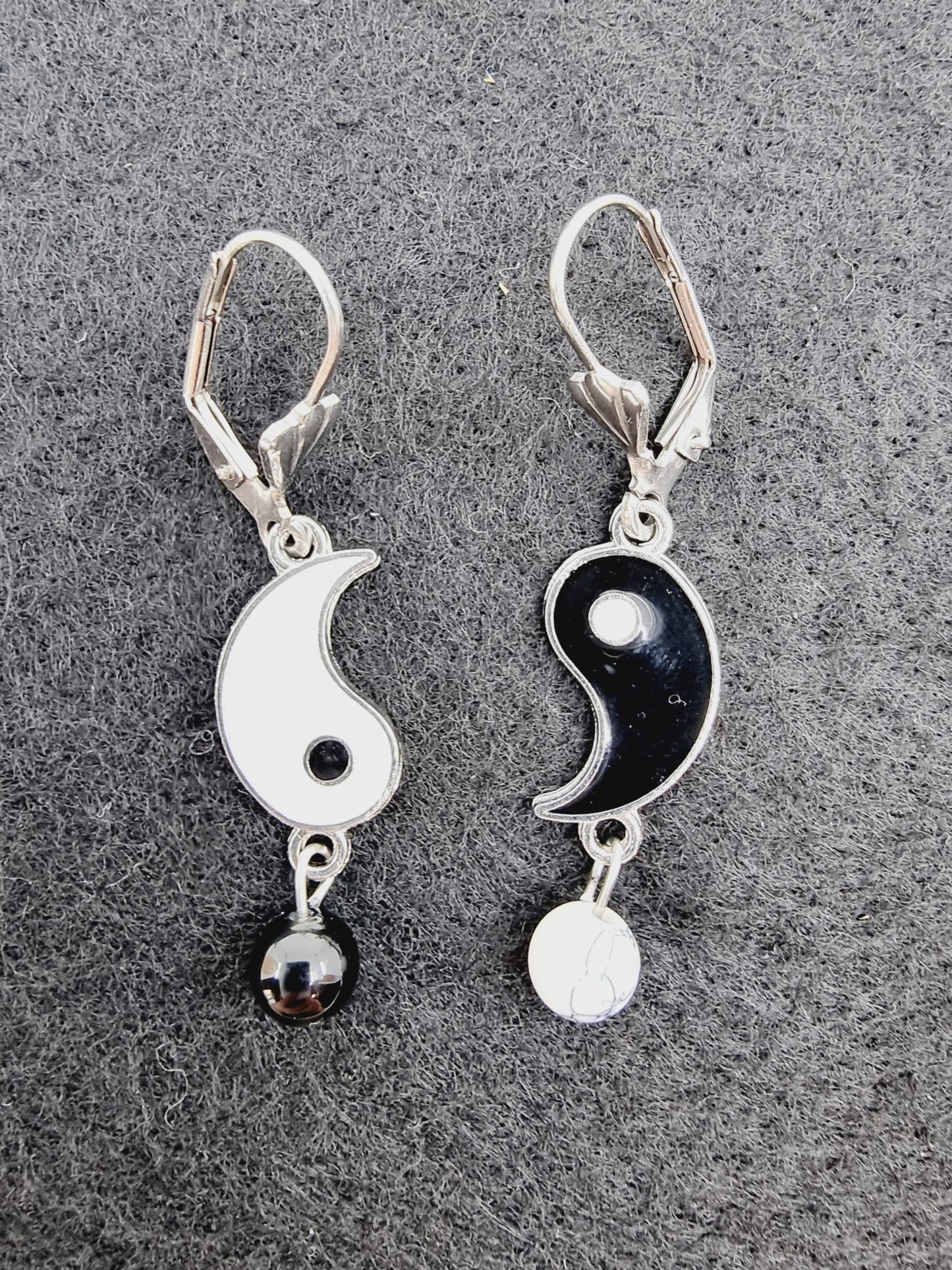 Boucles d'oreilles yin-yang - Obsidienne et Howlite blanche
