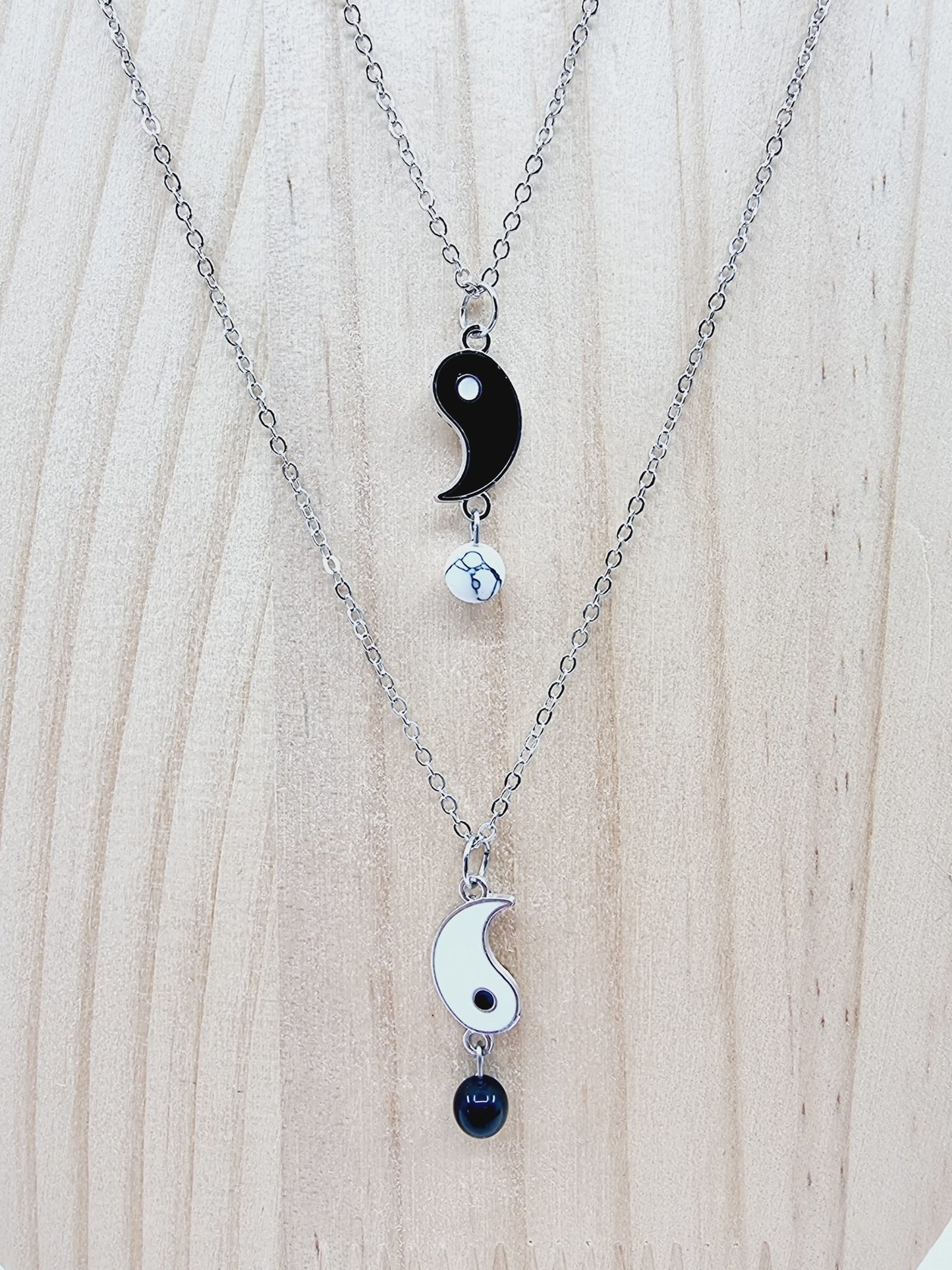 Colliers et boucles d'oreilles yin-yang - Obsidienne et Howlite blanche