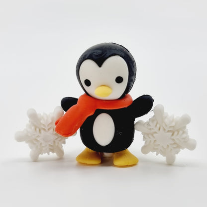 Gomme pingouin - écharpe rouge