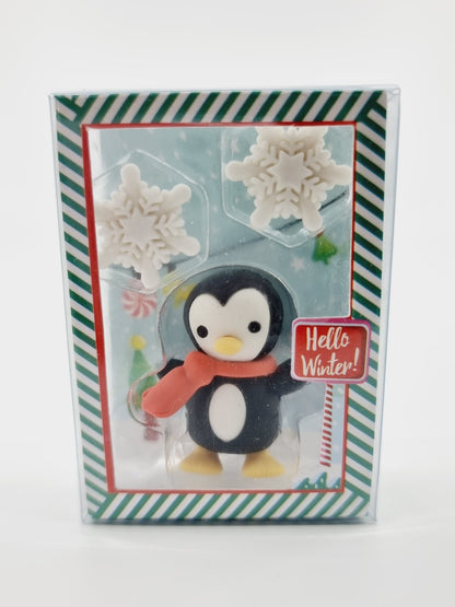 Gomme pingouin - écharpe rouge